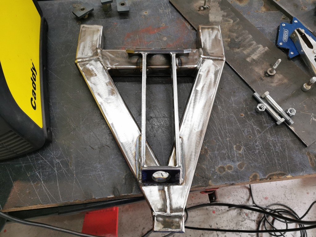 engine-swap-web376-1600-1000-100.jpg