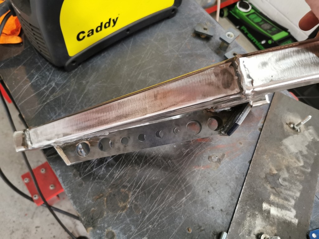engine-swap-web377-1600-1000-100.jpg