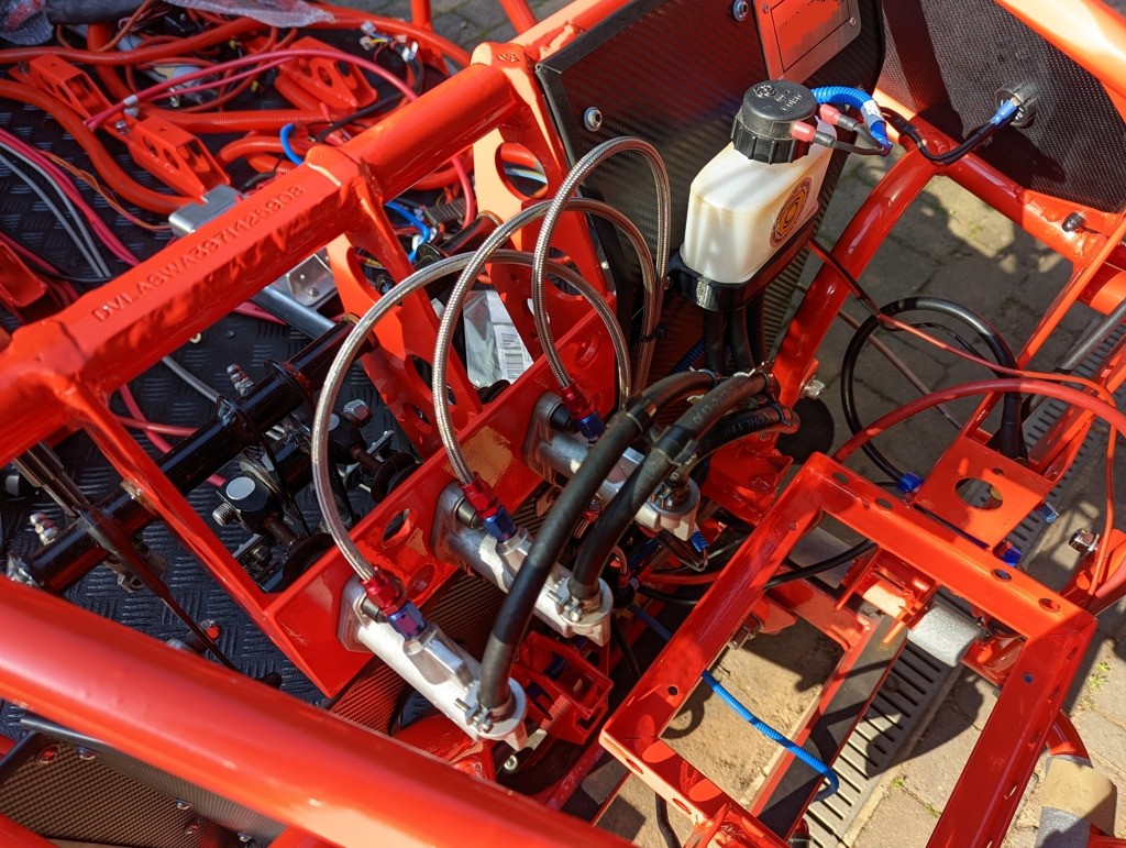 engine-swap-web450-1600-1000-100.jpg